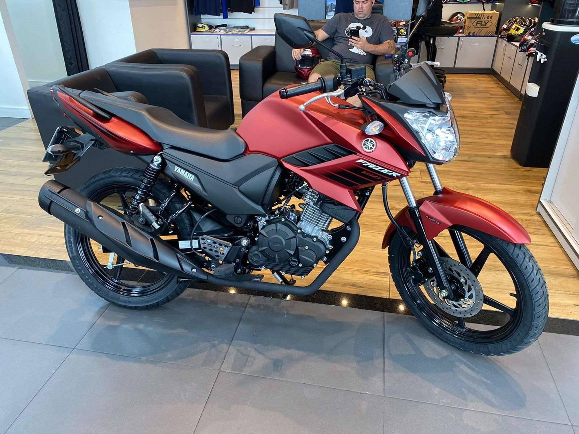 Yamaha Fazer 150 UBS 2024