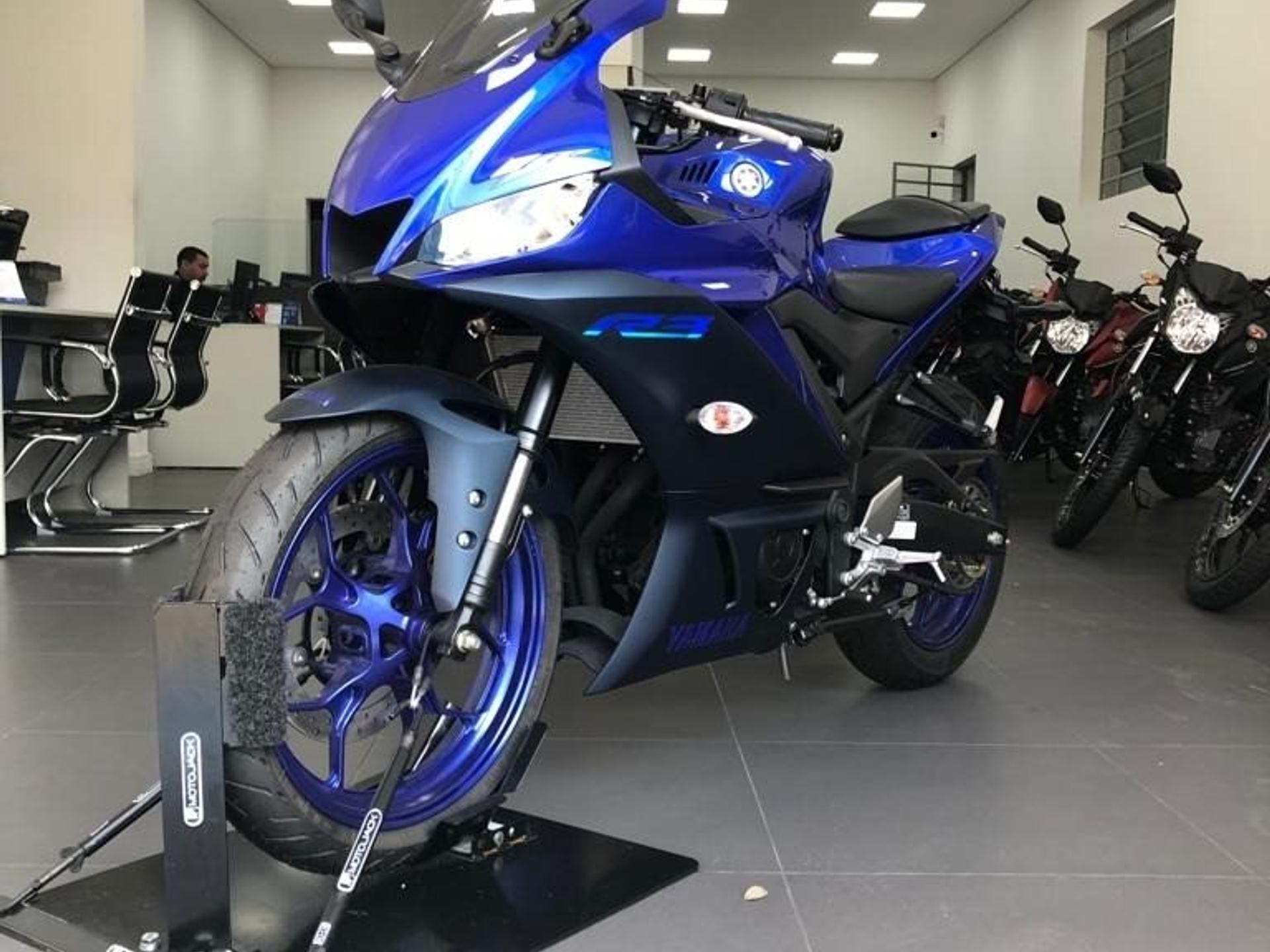 Yamaha R3 ABS 2024
